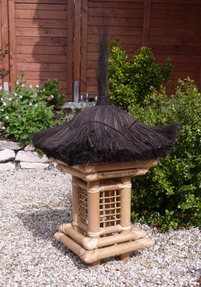 Asiatische Gartenlampe Laterne Pagode aus Bambus Teichdeko exotisch Zen